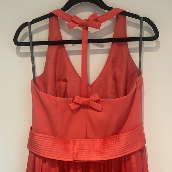 Vera Wang Coral V Neck Halter Dress with Sash and Bows Size 8 - Picture 3 of 5